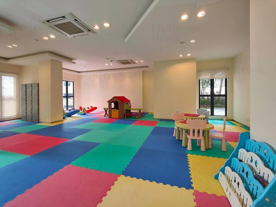 Bay Laurel, Country Garden Danga Bay Homestay By Welcome Home Джохор-Бару Экстерьер фото